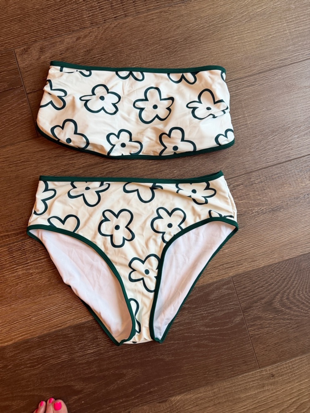 NWOT Floral Bandeau Bikini Set in White and Dark Green